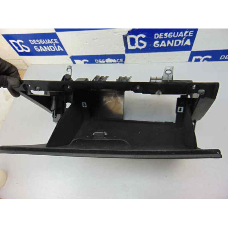 7075479 GUANTERA BMW SERIE 3 BERLINA (E90)