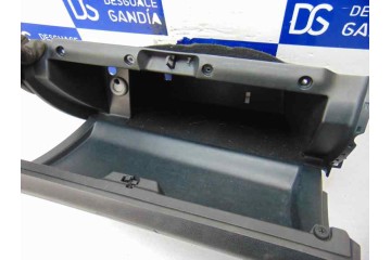 GUANTERA MERCEDES-BENZ CLASE A (BM 169)