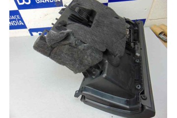 GUANTERA MERCEDES-BENZ CLASE A (BM 169)