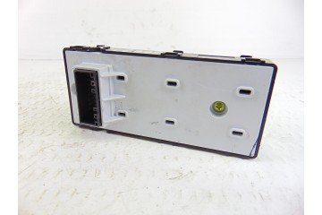 93570-H8200 MANDO ELEVALUNAS DELANTERO IZQUIERDO KIA RIO (YB) Business 2017 93570-H8200 198308 KIA - 1