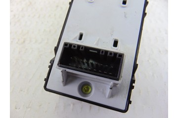 93570-H8200 MANDO ELEVALUNAS DELANTERO IZQUIERDO KIA RIO (YB) Business 2017 93570-H8200 198308 KIA - 2