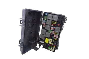 56049720AS CAJA RELES / FUSIBLES CHRYSLER GRAND VOYAGER (RT) Limited 2017 56049720AS 214970 CHRYSLER - 3