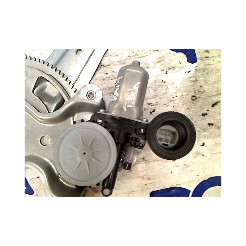  ELEVALUNAS TRASERO DERECHO TOYOTA RAV4 (A3) Executive 141885 TOYOTA - 2