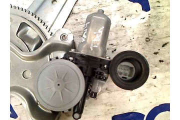  ELEVALUNAS TRASERO DERECHO TOYOTA RAV4 (A3) Executive 141885 TOYOTA - 2