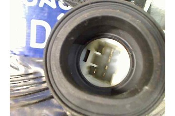 6 PIN ELEVALUNAS TRASERO DERECHO TOYOTA RAV4 (A3) Executive 2006 6 PIN 155008 TOYOTA - 2