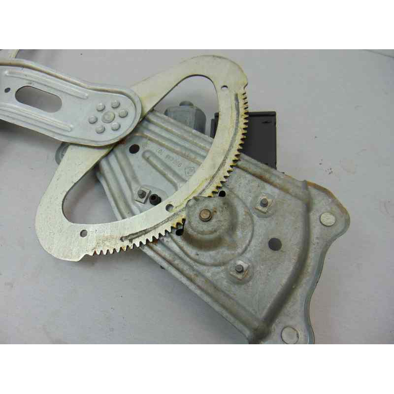 82731000  ELEVALUNAS TRASERO IZQUIERDO RENAULT SCENIC III (JZ) Emotion 2009 82731000 187754 RENAULT - 4