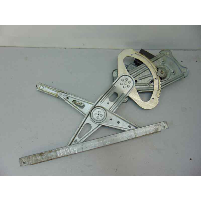 82731000  ELEVALUNAS TRASERO IZQUIERDO RENAULT SCENIC III (JZ) Emotion 2009 82731000 187754 RENAULT - 5