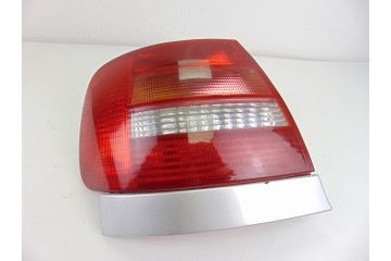  PILOTO TRASERO IZQUIERDO AUDI A4 BERLINA (B5) 2.4 2000 205404 AUDI - 1