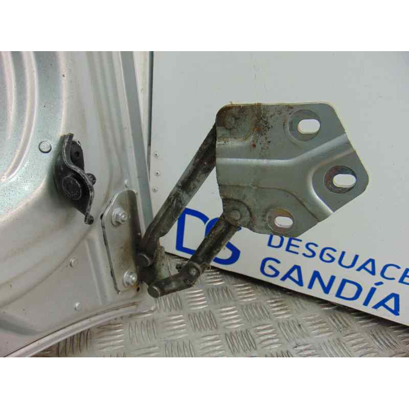 PLATA CAPO VOLKSWAGEN CADDY (2K)(02.2004)