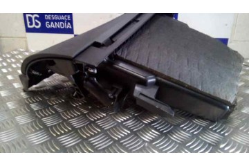  GUANTERA RENAULT MEGANE III BERLINA 5P Dynamique 2008 154604 RENAULT - 2