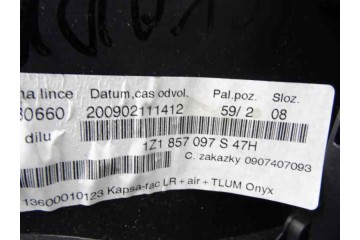 1Z1857097S GUANTERA SKODA OCTAVIA BERLINA (1Z3) Ambition 1Z1857097S 169302 SKODA - 2