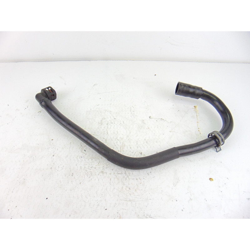 BM5G-6A686-AC TUBO FORD FOCUS BERLINA (CB8)