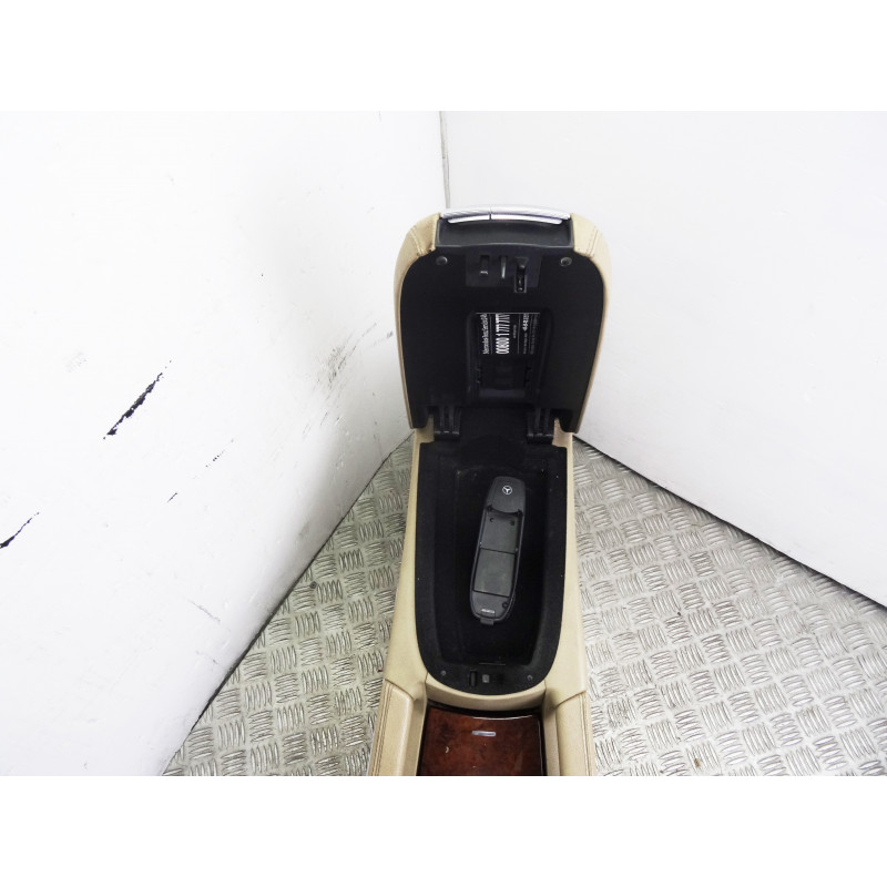 APOYABRAZOS CENTRAL MERCEDES-BENZ CLASE ML (BM 164)