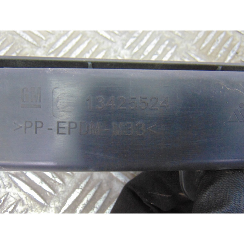13425524  MOLDURAS TRASERAS OPEL ASTRA K BERLINA 5P Dynamic Start/Stop 2015 13425524 199599 OPEL - 2