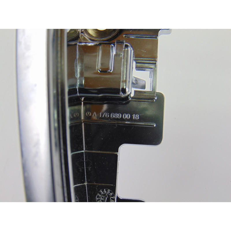 A1766890018 MOLDURA MERCEDES-BENZ CLASE CLA (BM 117)