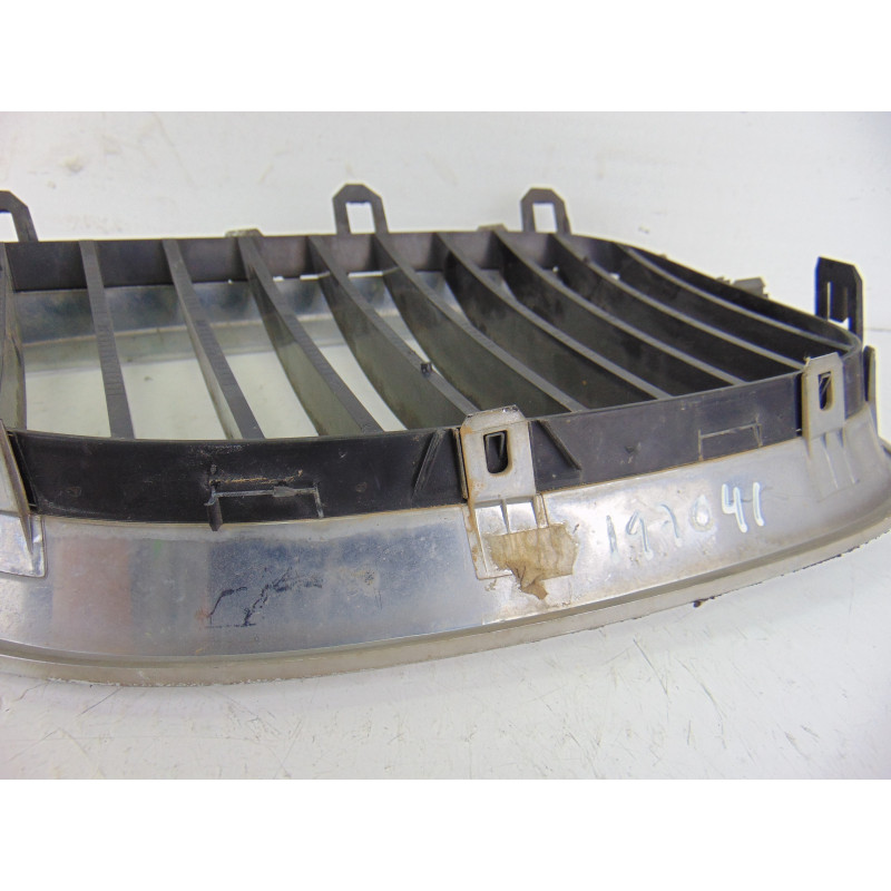 7065701 REJILLA DELANTERA BMW SERIE 5 BERLINA (E60) 530d 7065701 197041 BMW - 3