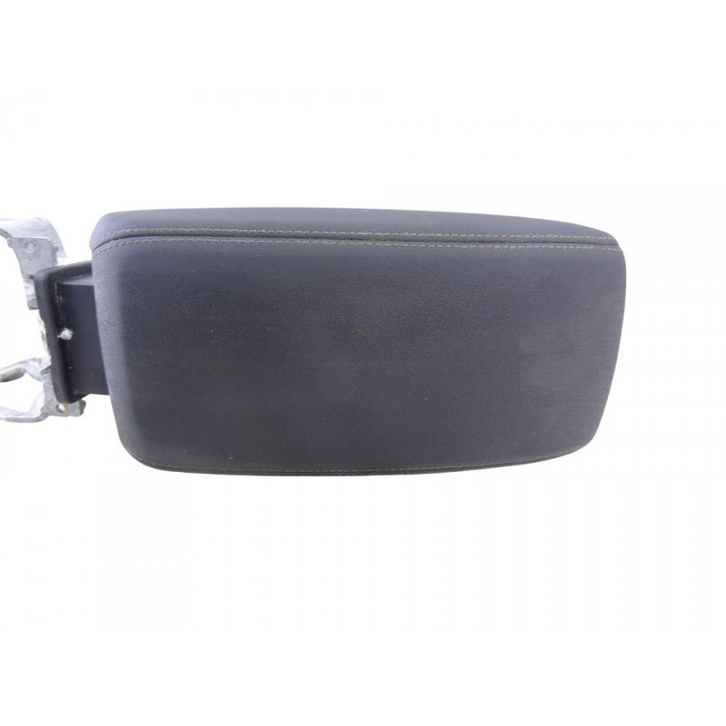 83A864283 APOYABRAZOS CENTRAL AUDI Q3 (F3B) 35 TDI S line 2022 83A864283 215063 AUDI - 2