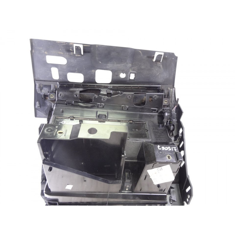 83B857035B GUANTERA AUDI Q3 (F3B) 35 TDI S line 2022 83B857035B 215067 AUDI - 1