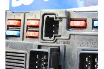 9650618480  CAJA RELES / FUSIBLES CITROEN XSARA PICASSO 1.6 HDi 90 SX Top 2007 9650618480 176091 CITROEN - 4