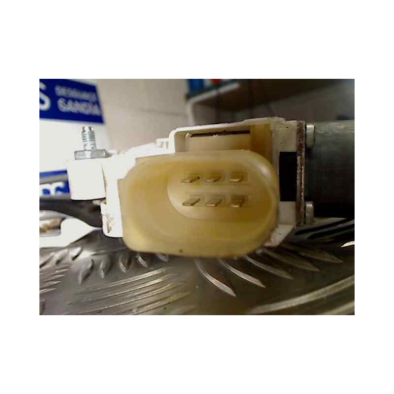 6 PIN ELEVALUNAS DELANTERO DERECHO BMW SERIE 1 BERLINA (E81/E87)