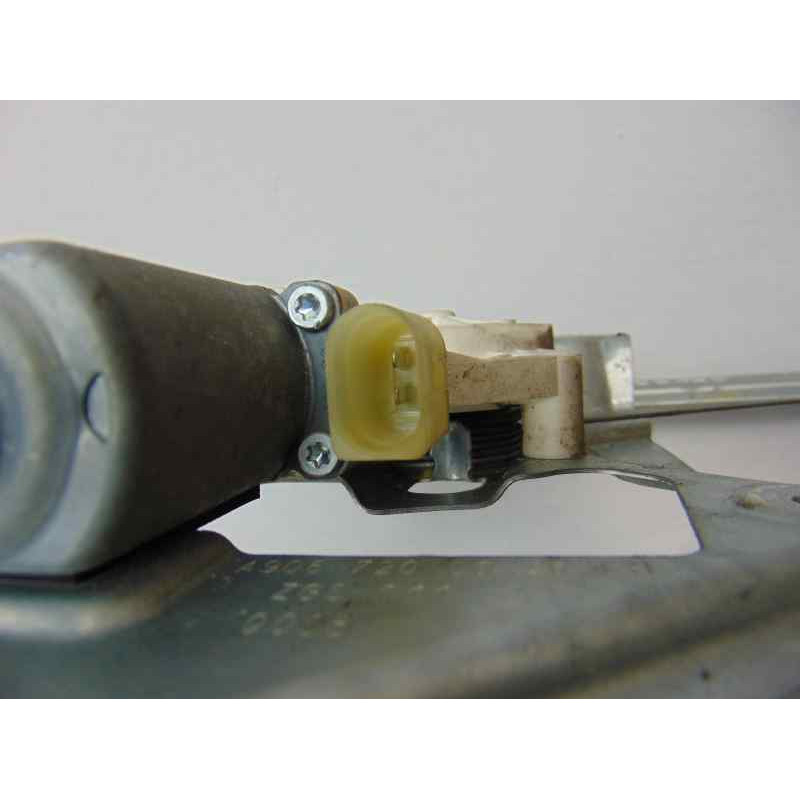 2 PIN ELEVALUNAS DELANTERO IZQUIERDO VOLKSWAGEN CRAFTER FURGÓN (2E) Caja cerrada 35, batalla larga con techo super alto 2007 2 P