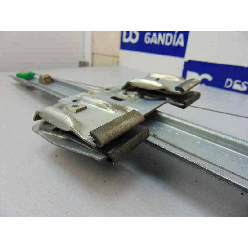 2 PIN ELEVALUNAS DELANTERO IZQUIERDO VOLKSWAGEN CRAFTER FURGÓN (2E) Caja cerrada 35, batalla larga con techo super alto 2007 2 P