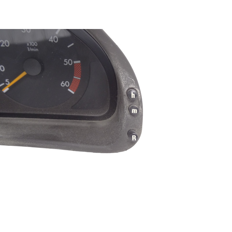 2105409647 CUADRO INSTRUMENTOS MERCEDES-BENZ CLASE E (BM 210) BERLINA