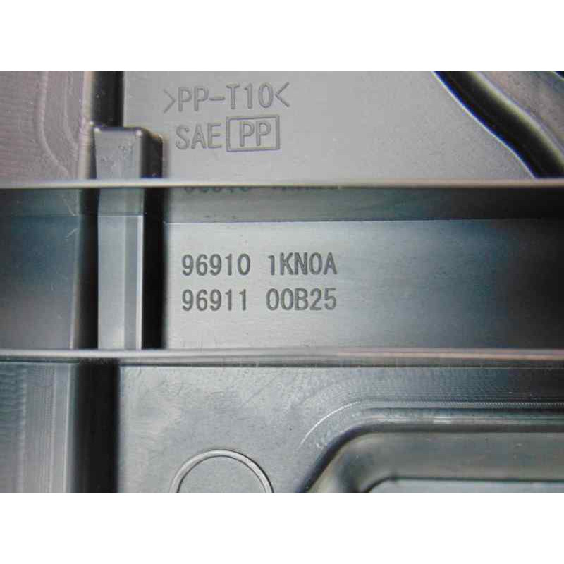 9692100A53 CONSOLA CENTRAL NISSAN JUKE (F15E) Acenta 2013 9692100A53 180602 NISSAN - 2