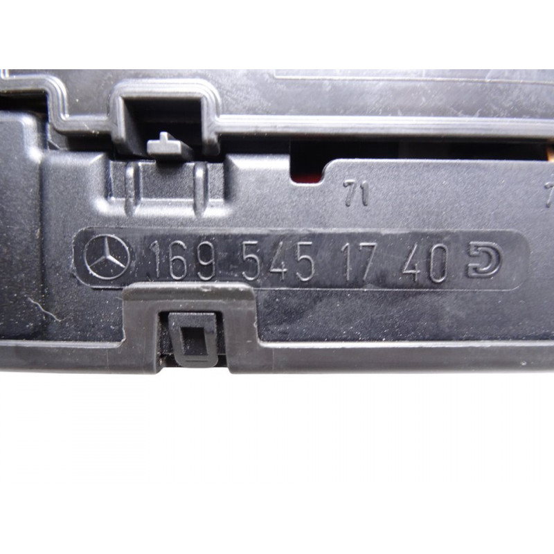 1695451740 CAJA RELES / FUSIBLES MERCEDES-BENZ CLASE A (BM 169)