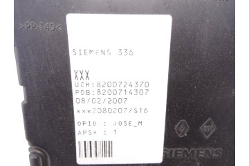 8200724370  CAJA RELES / FUSIBLES RENAULT MEGANE II BERLINA 5P Business 2007 8200724370 215215 RENAULT - 2