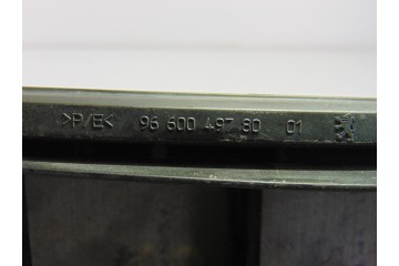 9660049780 MOLDURAS TRASERAS CITROEN C4 PICASSO Exclusive 2011 9660049780 191103 CITROEN - 1