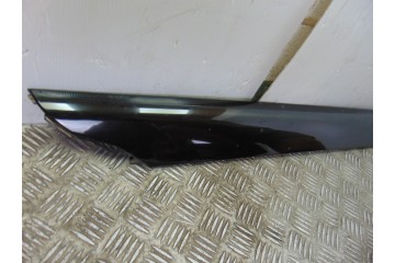 79210-35010  MOLDURA SSANGYONG TIVOLI Limited 4x2 2017 79210-35010 199189 SSANGYONG - 1