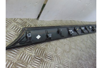 79210-35010  MOLDURA SSANGYONG TIVOLI Limited 4x2 2017 79210-35010 199189 SSANGYONG - 4