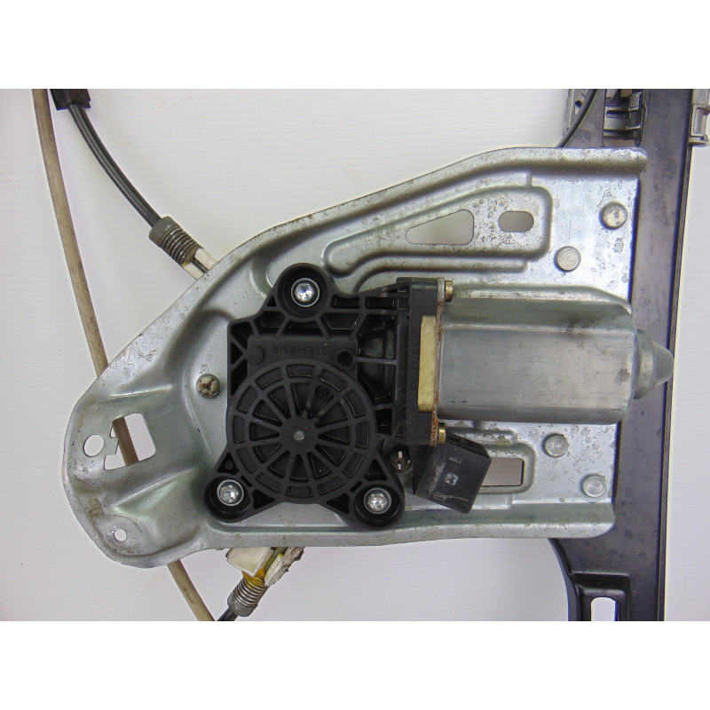 A2037201846 ELEVALUNAS DELANTERO DERECHO MERCEDES-BENZ CLASE C (BM 203) BERLINA