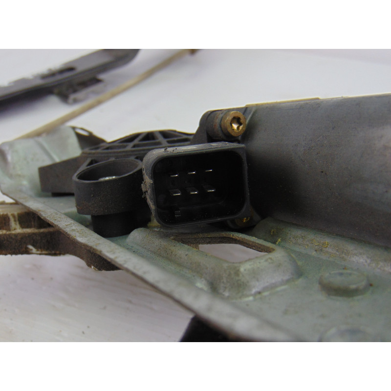 A2037201846 ELEVALUNAS DELANTERO DERECHO MERCEDES-BENZ CLASE C (BM 203) BERLINA