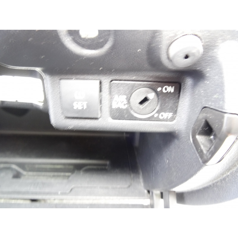 6R1857097 GUANTERA VOLKSWAGEN POLO V (6C1) Comfortline 2014 6R1857097 211251 VOLKSWAGEN - 2