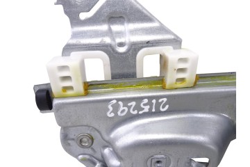 827003ZL0A  ELEVALUNAS TRASERO DERECHO NISSAN PULSAR (C13M) Acenta 2015 827003ZL0A 215293 NISSAN - 2