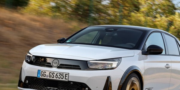 El Opel Corsa GSE, el regreso eléctrico de los míticos pequeños deportivos