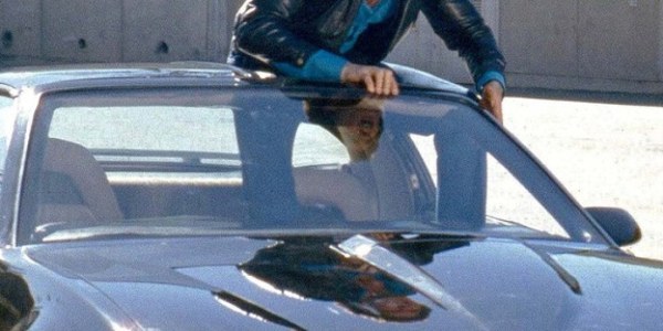 El ingenioso truco detrás de la conducción autónoma en \'El Coche Fantástico\': lecciones para el mundo de los recambios usados