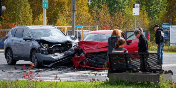 📱🚗 El móvil al volante: el peligro que muchos siguen ignorando
