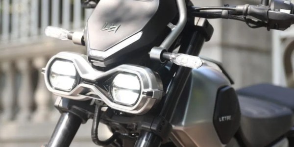 Letbe Flygon 220: La moto trail económica, eficiente y bien equipada que no puede faltar en tu lista